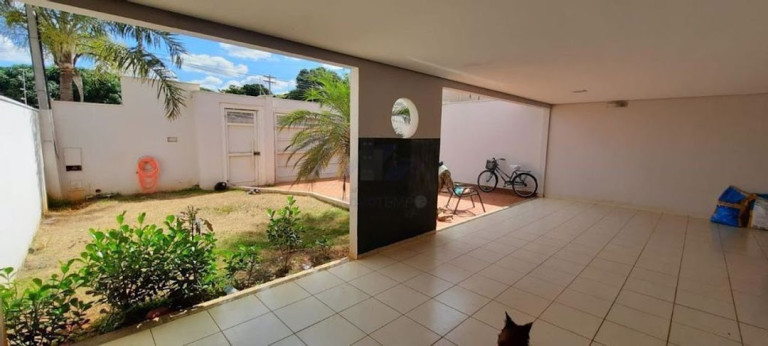 Imagem Sobrado com 3 Quartos à Venda, 199 m² em Centro - Guararapes