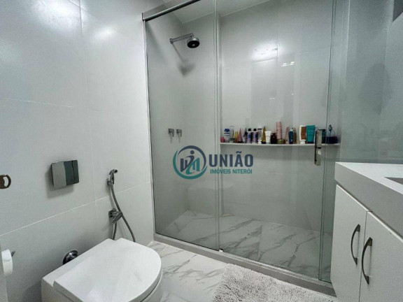 Imagem Apartamento com 4 Quartos à Venda, 158 m² em Icaraí - Niterói