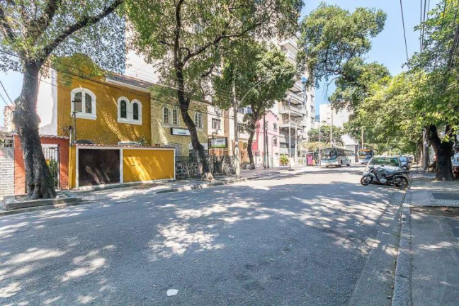 Imagem Casa com 3 Quartos à Venda,  em Tijuca - Rio De Janeiro
