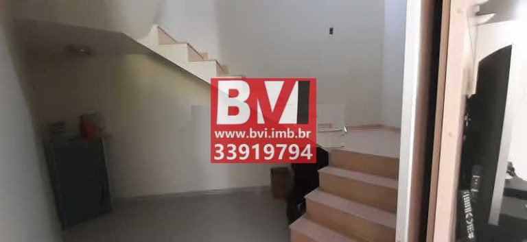 Imagem Casa com 4 Quartos à Venda, 280 m² em Vista Alegre - Rio De Janeiro