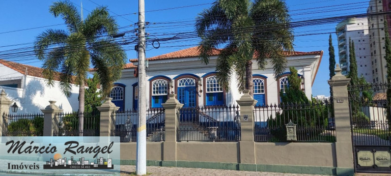 Imagem Casa com 4 Quartos à Venda, 300 m² em Centro - Campos Dos Goytacazes