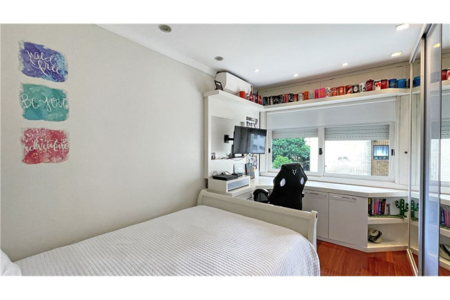 Imagem Apartamento com 3 Quartos à Venda, 210 m² em Bela Vista - Porto Alegre