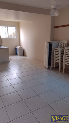 Apartamento com 2 Quartos à Venda,  em Vila Aprazivel - Jacareí