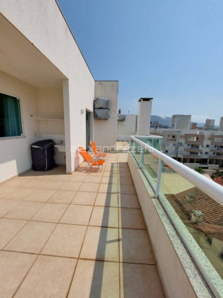 Imagem Cobertura com 3 Quartos para Temporada, 170 m² em Bombas - Bombinhas