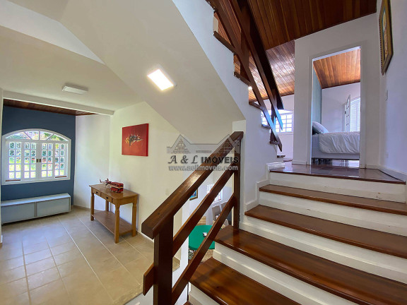 Imagem Casa de Condomínio com 5 Quartos à Venda, 225 m² em Descansópolis - Campos Do Jordão