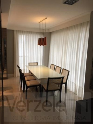 Imagem Apartamento com 3 Quartos à Venda, 136 m² em Centro - Balneário Camboriú