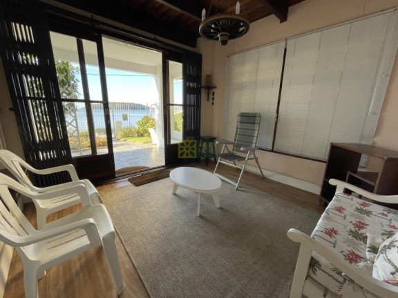 Imagem Casa com 4 Quartos para Alugar ou Temporada, 70 m² em Centro - Porto Belo