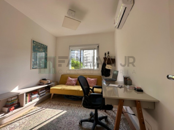 Imagem Apartamento com 3 Quartos à Venda, 151 m² em Cerqueira César - São Paulo