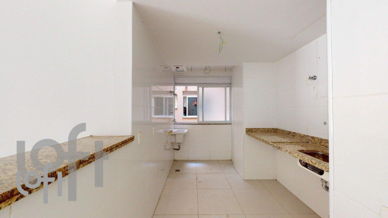 Apartamento com 2 Quartos à Venda, 68 m² em Catete - Rio De Janeiro