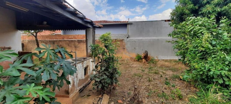 Imagem Casa com 3 Quartos à Venda, 300 m² em Centro - Guararapes