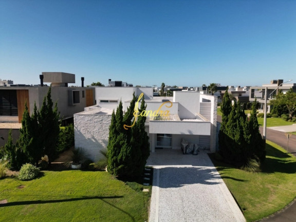 Imagem Casa de Condomínio com 5 Quartos à Venda, 327 m² em Centro - Xangri-la