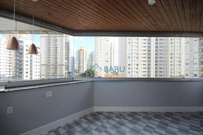 Apartamento com 4 Quartos à Venda, 240 m² em Vila Uberabinha - São Paulo