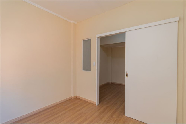 Apartamento com 1 Quarto à Venda, 54 m² em Floresta - Porto Alegre