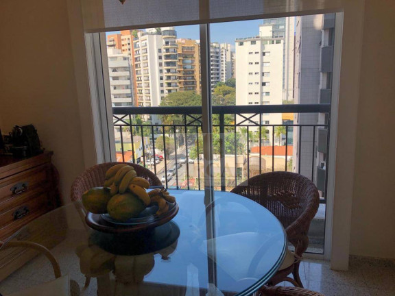Apartamento com 4 Quartos à Venda, 303 m² em Vila Uberabinha - São Paulo