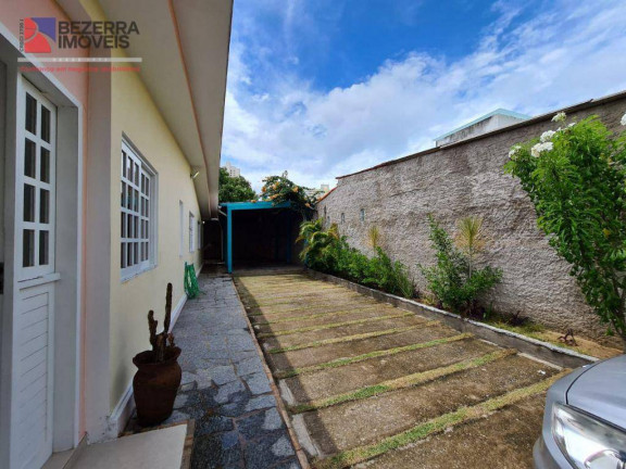 Imagem Casa com 3 Quartos à Venda, 276 m² em Ponta Negra - Natal