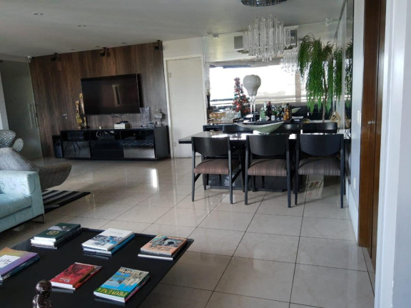 Imagem Apartamento com 3 Quartos à Venda, 138 m² em Jóquei - Teresina