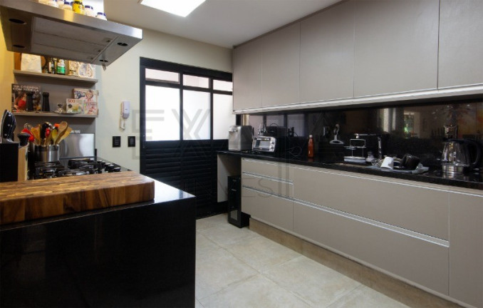 Apartamento com 3 Quartos à Venda, 200 m² em Vila Progredior - São Paulo