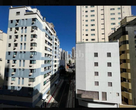 Imagem Apartamento com 3 Quartos à Venda, 100 m² em Centro - Balneário Camboriú