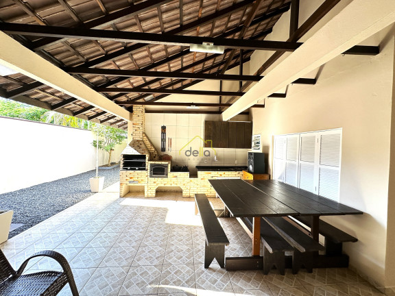 Imagem Casa com 4 Quartos à Venda, 172 m² em Bom Retiro - Joinville
