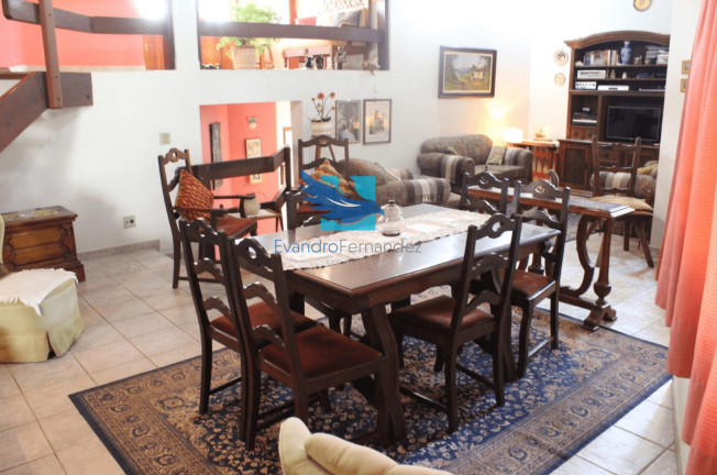 Imagem Casa com 3 Quartos à Venda, 228 m² em Iporanga - Aguas De Sao Pedro