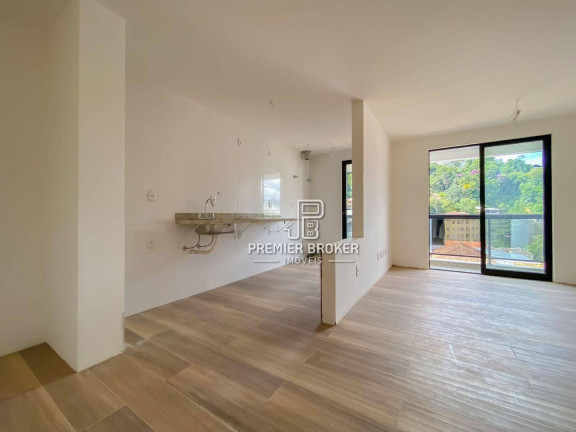 Imagem Apartamento com 2 Quartos à Venda, 65 m² em Agriões - Teresópolis