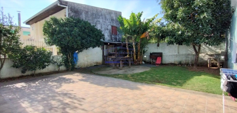 Imagem Casa com 2 Quartos à Venda,  em Cavalhada - Porto Alegre