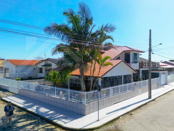Imagem Casa com 6 Quartos à Venda,  em Zona Sul - Balneário Rincão