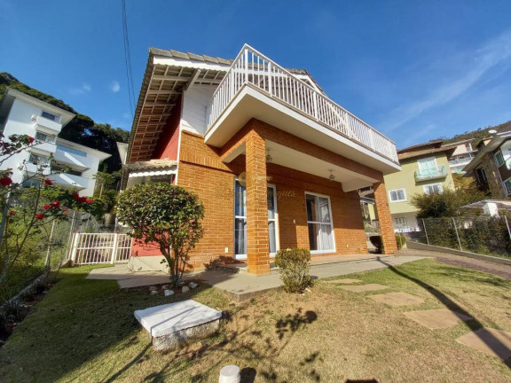 Imagem Casa com 4 Quartos à Venda, 232 m² em Tijuca - Teresópolis