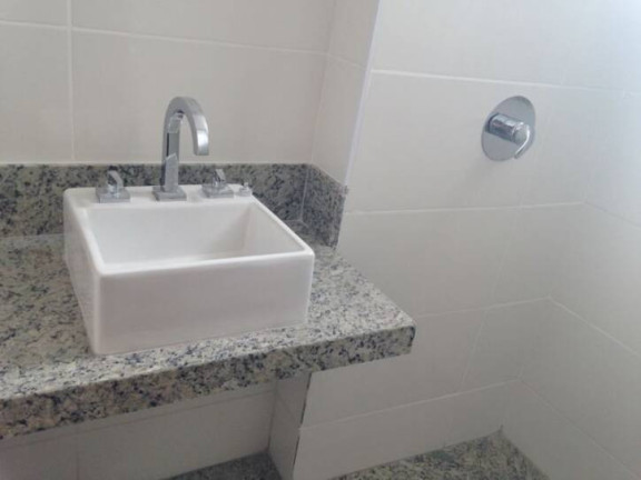 Imagem Apartamento com 3 Quartos à Venda, 80 m² em Itapoã - Belo Horizonte