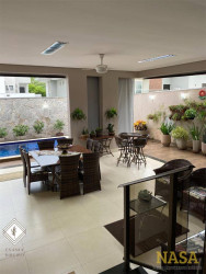 Casa com 5 Quartos à Venda, 440 m² em Cond Residencial Florais Dos Lagos - Cuiabá