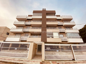Apartamento com 2 Quartos à Venda, 75 m² em Bombas - Bombinhas