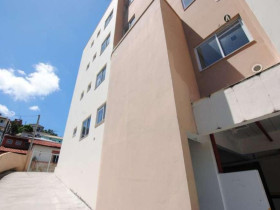 Imóvel com 2 Quartos à Venda, 65 m² em Fazenda Santo Antônio - São José