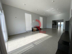 Casa de Condomínio com 4 Quartos à Venda, 390 m² em Lagos De Santa Helena - Bragança Paulista