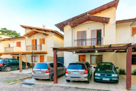 Casa com 4 Quartos à Venda, 175 m² em Jardim Rebelato - Cotia