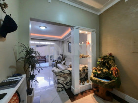 Apartamento com 2 Quartos à Venda, 89 m² em Bom Fim - Porto Alegre