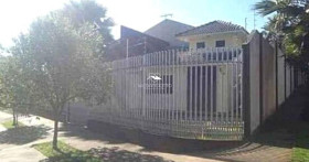 Casa com 3 Quartos à Venda, 165 m² em Conjunto Residencial Paulino Carlos Filho - Maringá