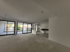Apartamento com 3 Quartos à Venda, 209 m² em Vila Mariana - São Paulo