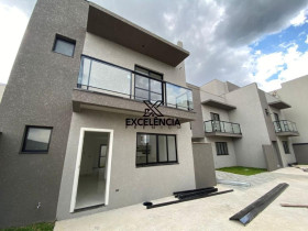 Casa de Condomínio com 4 Quartos à Venda,  em Afonso Pena - São José Dos Pinhais