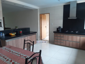 Casa com 3 Quartos à Venda, 250 m² em Estância São José - Poços De Caldas