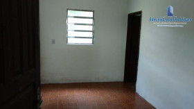 Casa com 1 Quarto à Venda,  em Baldeador - Niterói