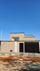 Casa com 3 Quartos à Venda, 200 m² em Residencial Santa Edwiges - Senador Canedo