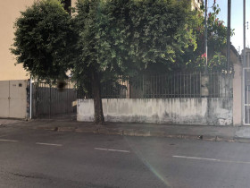 Terreno à Venda, 300 m² em Centro - Unaí