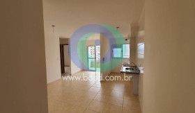 Apartamento com 2 Quartos à Venda, 57 m² em Guilhermina - Praia Grande
