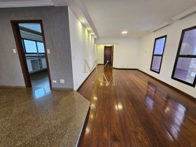Apartamento com 4 Quartos à Venda, 240 m² em Boqueirão - Santos