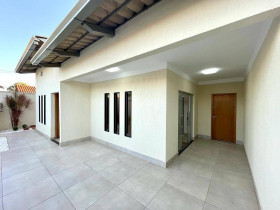 Casa com 4 Quartos à Venda, 250 m² em Setor Faiçalville - Goiânia