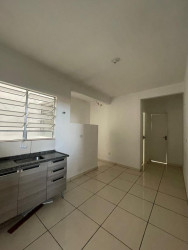 Apartamento com 1 Quarto para Alugar,  em Vila Silviânia - Carapicuíba