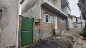 Casa com 1 Quarto à Venda,  em Jardim Pinheiros - Teresópolis