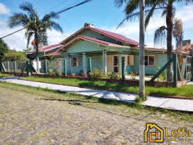 Casa com 4 Quartos à Venda, 300 m² em Capão Novo - Capão Da Canoa