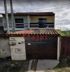 Sobrado com 2 Quartos à Venda, 60 m² em Perequê Mirim - Caraguatatuba