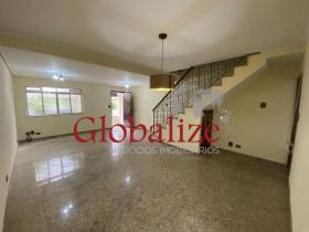 Sobrado com 3 Quartos para Alugar, 130 m² em Gonzaga - Santos